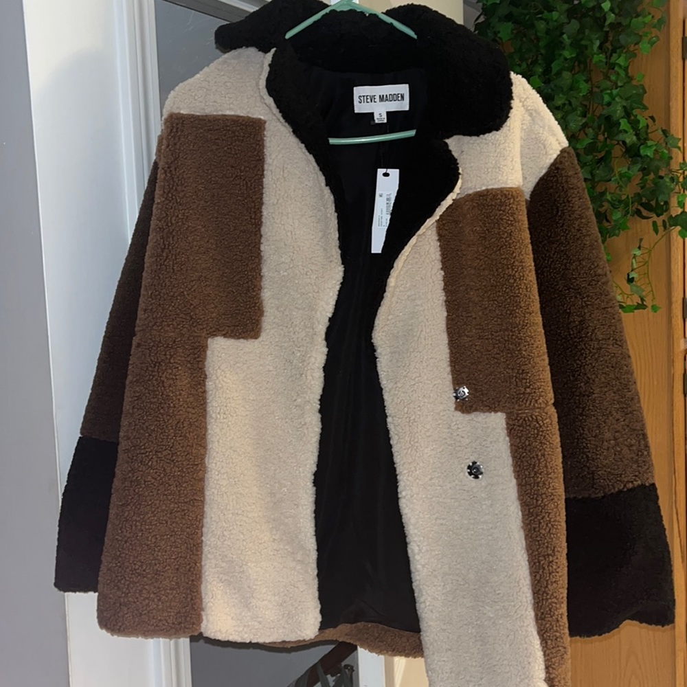 Steve Madden Sherpa Willow Jacket. Size small. Tags still on, never worn!